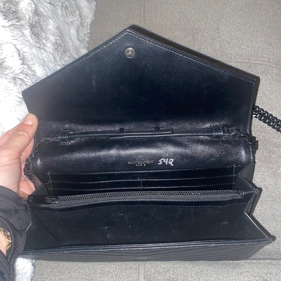 Saint Laurent Wallet on Chain - Picture 4 of 8
